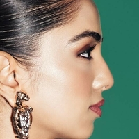 Ахсаас Чанна Голая