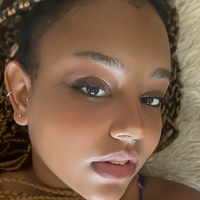 Элли Хани Голая