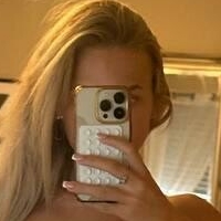 Алмааекдалл Голая