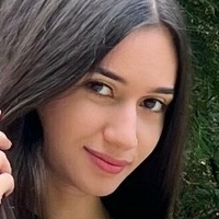 Анджелина Голая