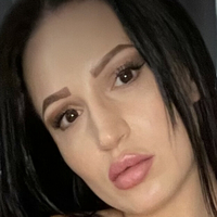Аня Алиция Голая