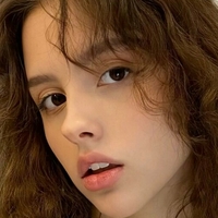 эйприл эмелия Голая