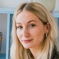 Астрид Андерсен Голая