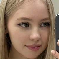 Аврора Мей Голая