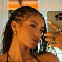 Бьёрнк Голая