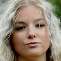 Блонди Хани Голая