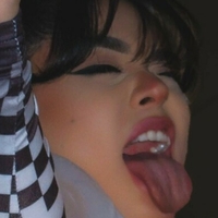 Камила Валентина Голая