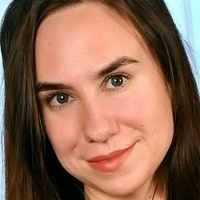 Камилла Бенц Голая