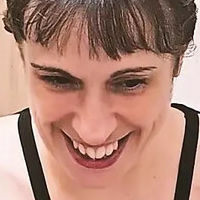 Карла Лусия Голая