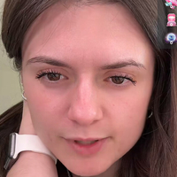 Карли Хошоуэр Голая