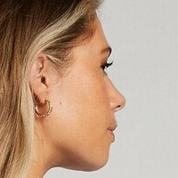 Челси Эмили Голая