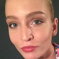 Колетт Лапорта Голая