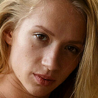 кантриблондинка Голая