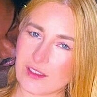 Дамселинундрес Голая