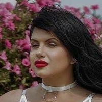 Даша Дашани Голая