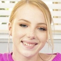 Дикси Линн Голая