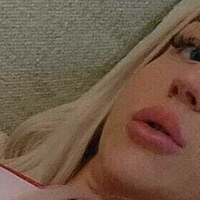 Элла Икс О Икс О Голая