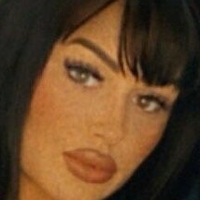 Эмили Пэйдж Голая