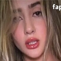 Эмма Северина Фри Голая