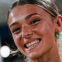 Эрика Сарачени Голая