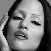 Габриэль Бехтель Голая