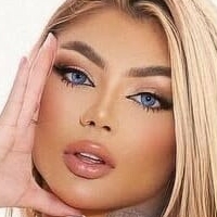 Джи Буэно Голая