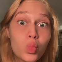 Джиджи Хэдид Голая