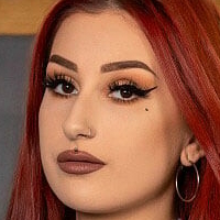 Гигируже Голая