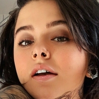 гиллисбинотти Голая