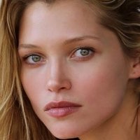 Хана Йиричкова Голая