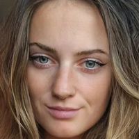 Хот Герл Мег Голая