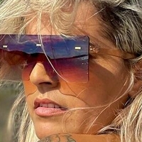 Изабела Пайва Голая