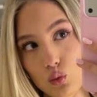 Юлия Эюмел Голая