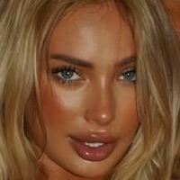 Юлия Новаковска Голая