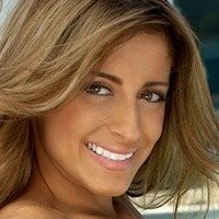 Кейтлин Голая