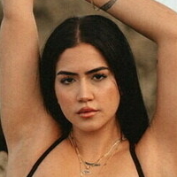 Каро_г Голая