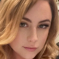 Кейли Изабелла Голая