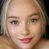 леди Беатрис Голая