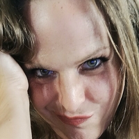 лейдибойлейн Голая