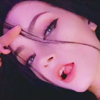 Лавендер Лилли Голая