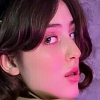 Ловли Триша Голая