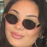 Маделин Айкамп Голая