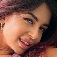 Мартаэксгражына Голая