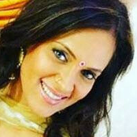 Минакши Сетхи Голая