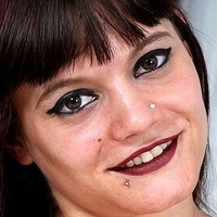 Мисс Эло Тоф Голая