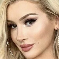 Молл Эскам Голая