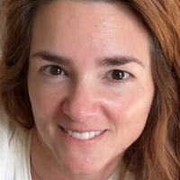 Моник Вилла Голая