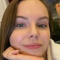 Надя Длугош Голая