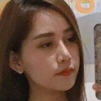 Найззи Голая