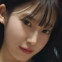 Нью Саена Голая